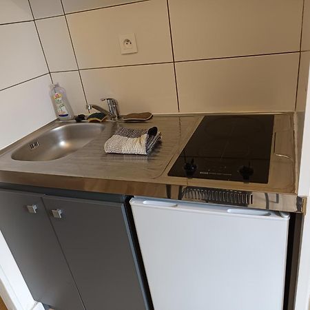 Studio Vert Tout Equipe Wifi Le Creusot Kültér fotó